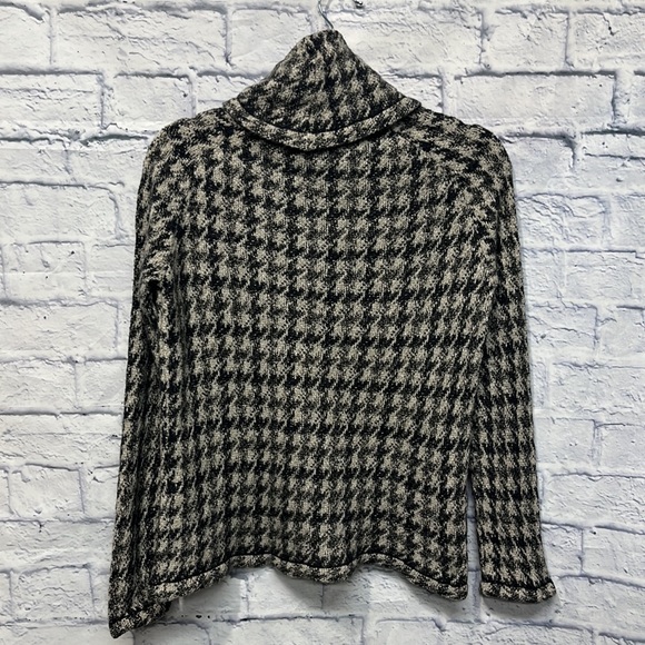 Madewell Houndstooth Sweater - Picture 5 of 6